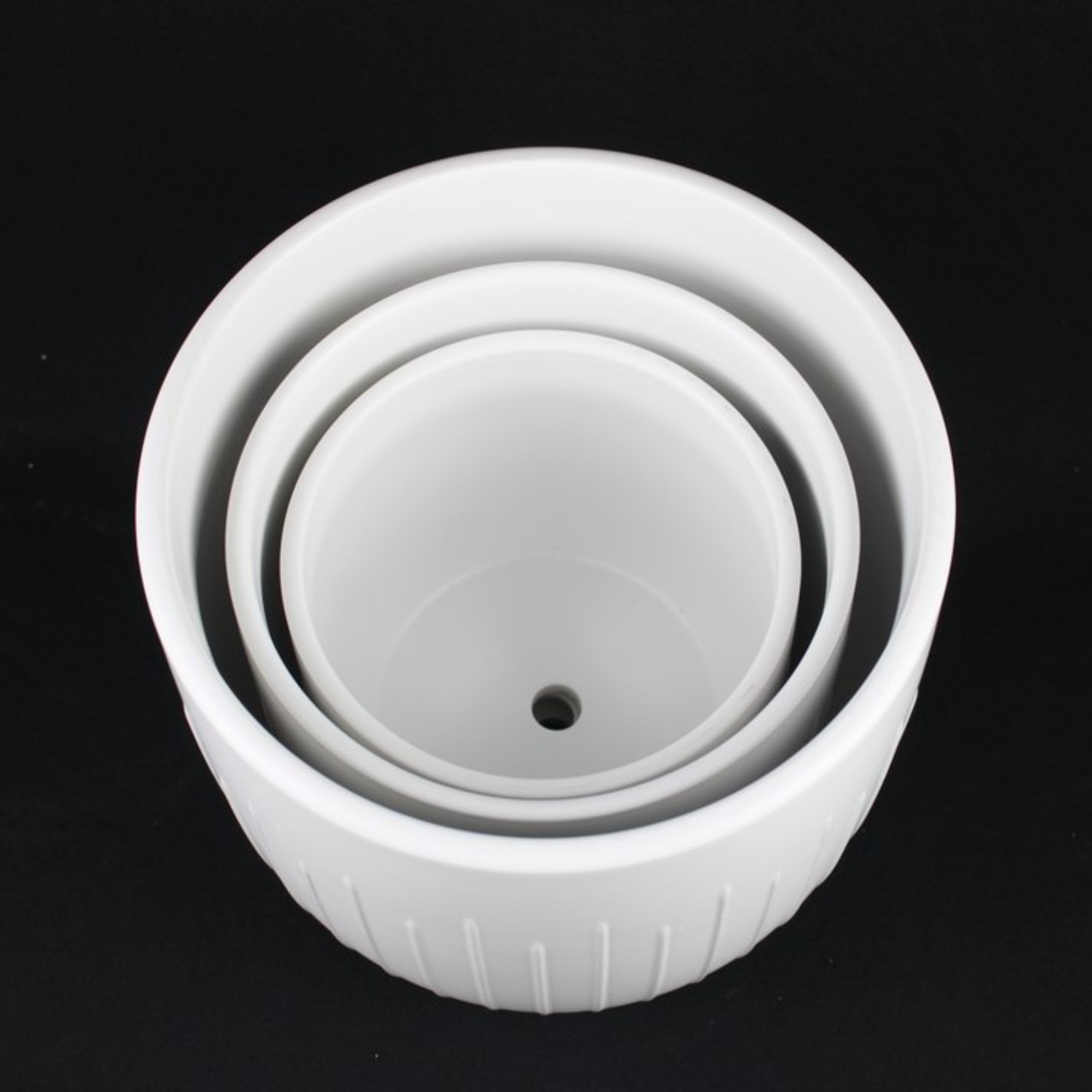 3-Piece White Stoneware Planter Pot Set with Vertical Groove Texture