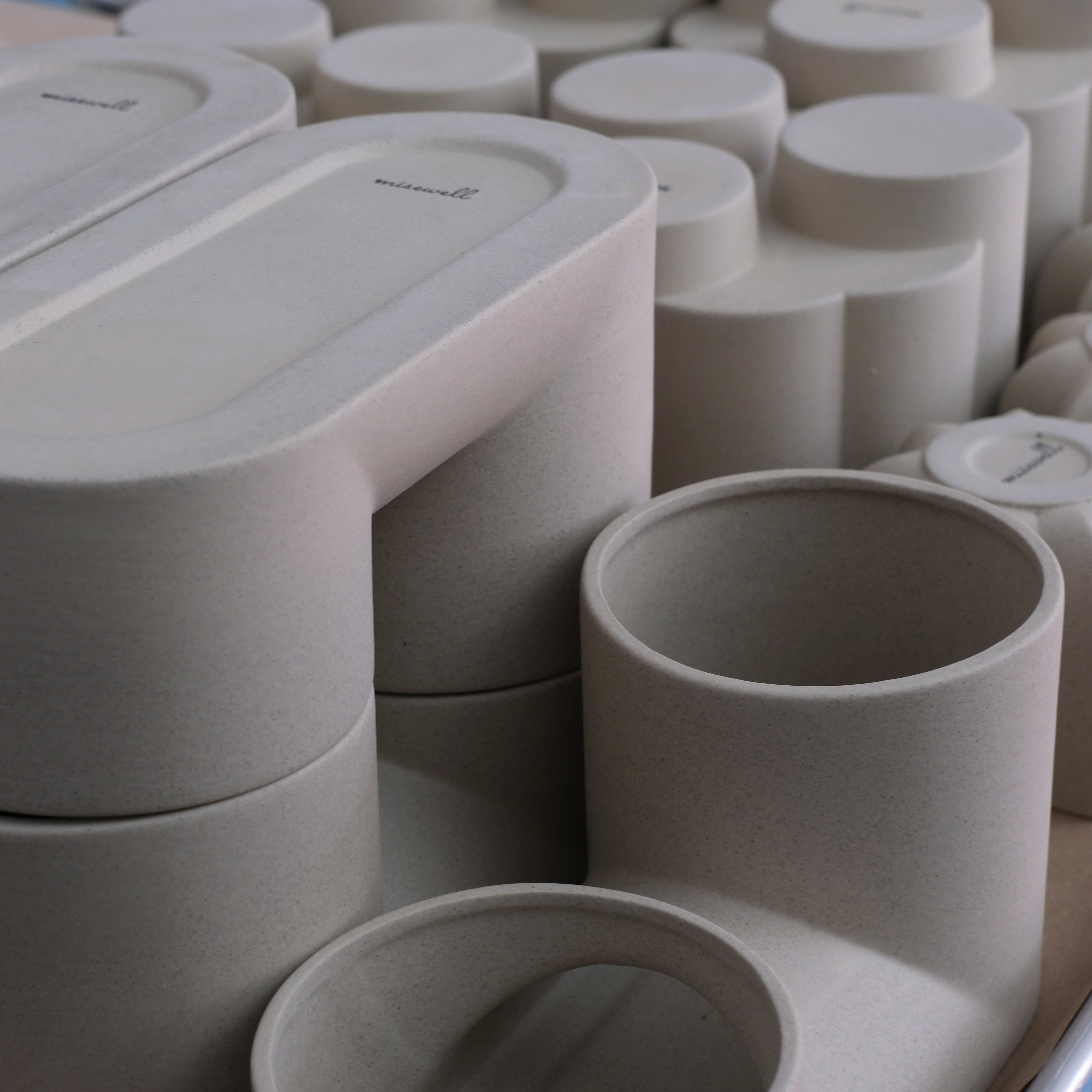 Double Planter Pot – 10" W × 4" D × 5" H